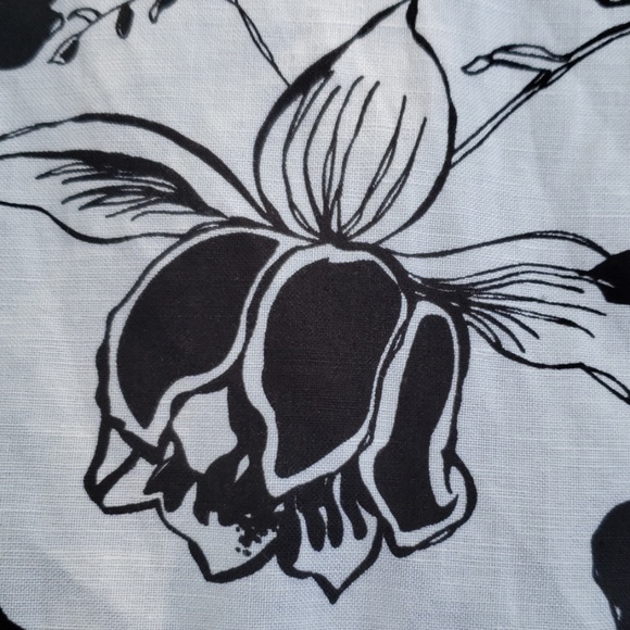 Maggie Barnes Black & White Floral Top Blouse 3X - Picture 8 of 8